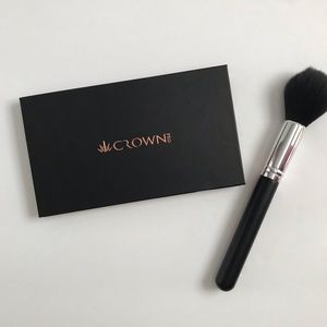 Crown Fuego Shadow Collection Palette